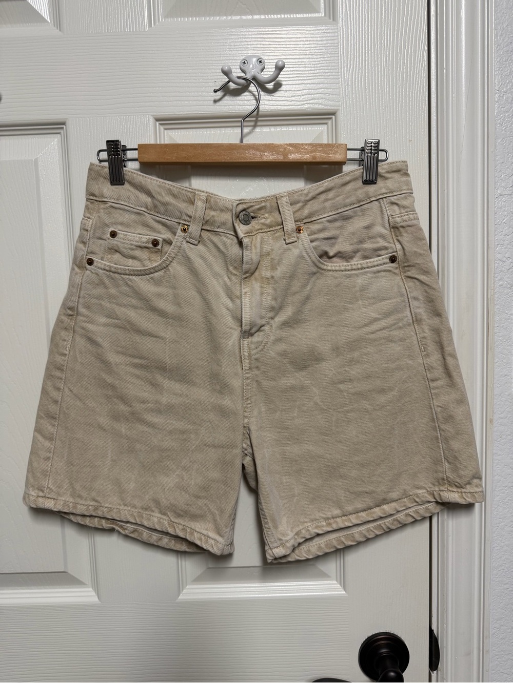 Zara Cream Mid-Rise Denim Shorts